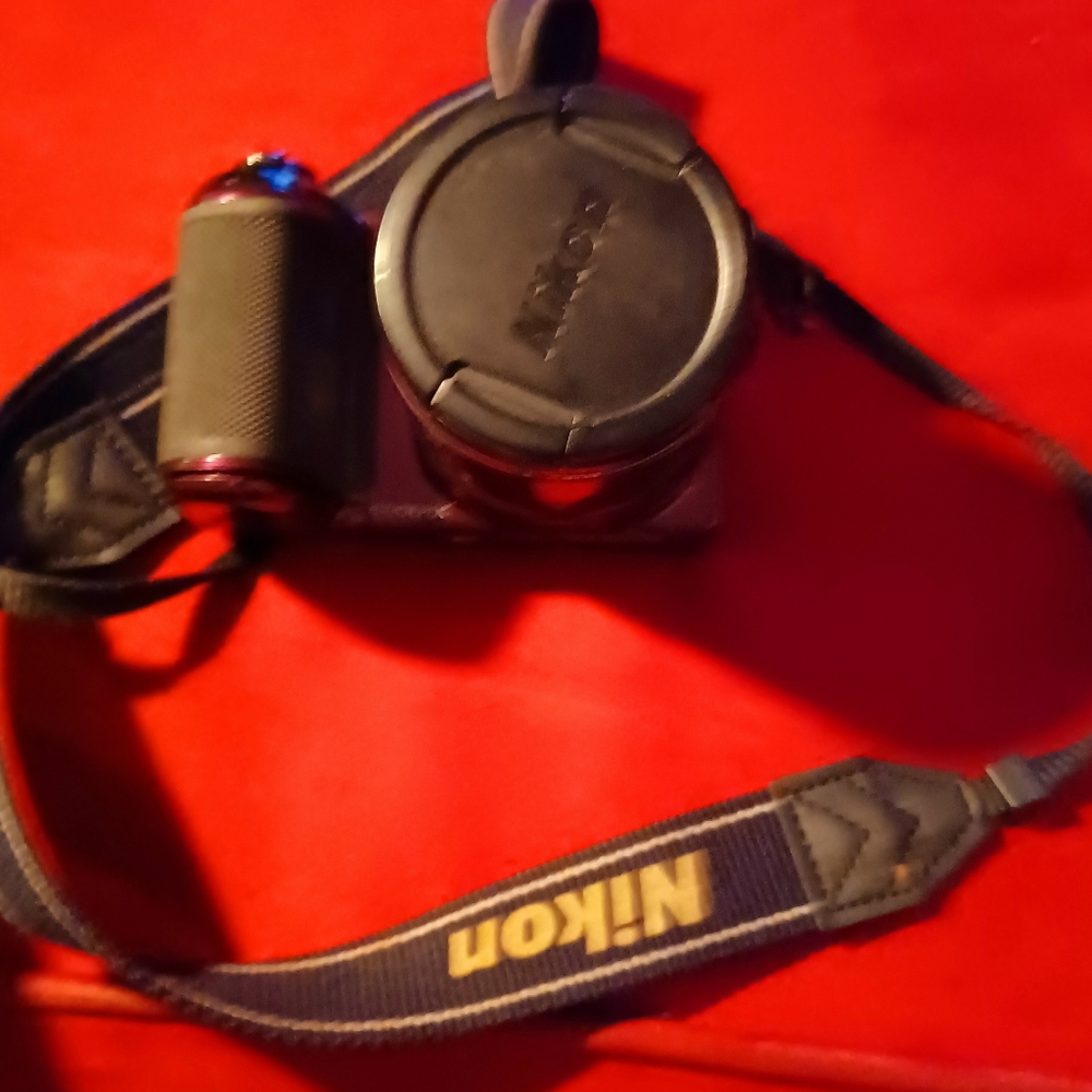 Nikon Camera - Picture 3 of 5
